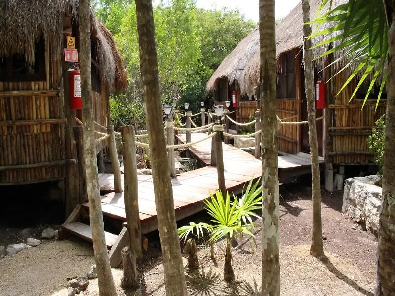 **  Hotel Maya Cabanas Y Cenote Tulum México