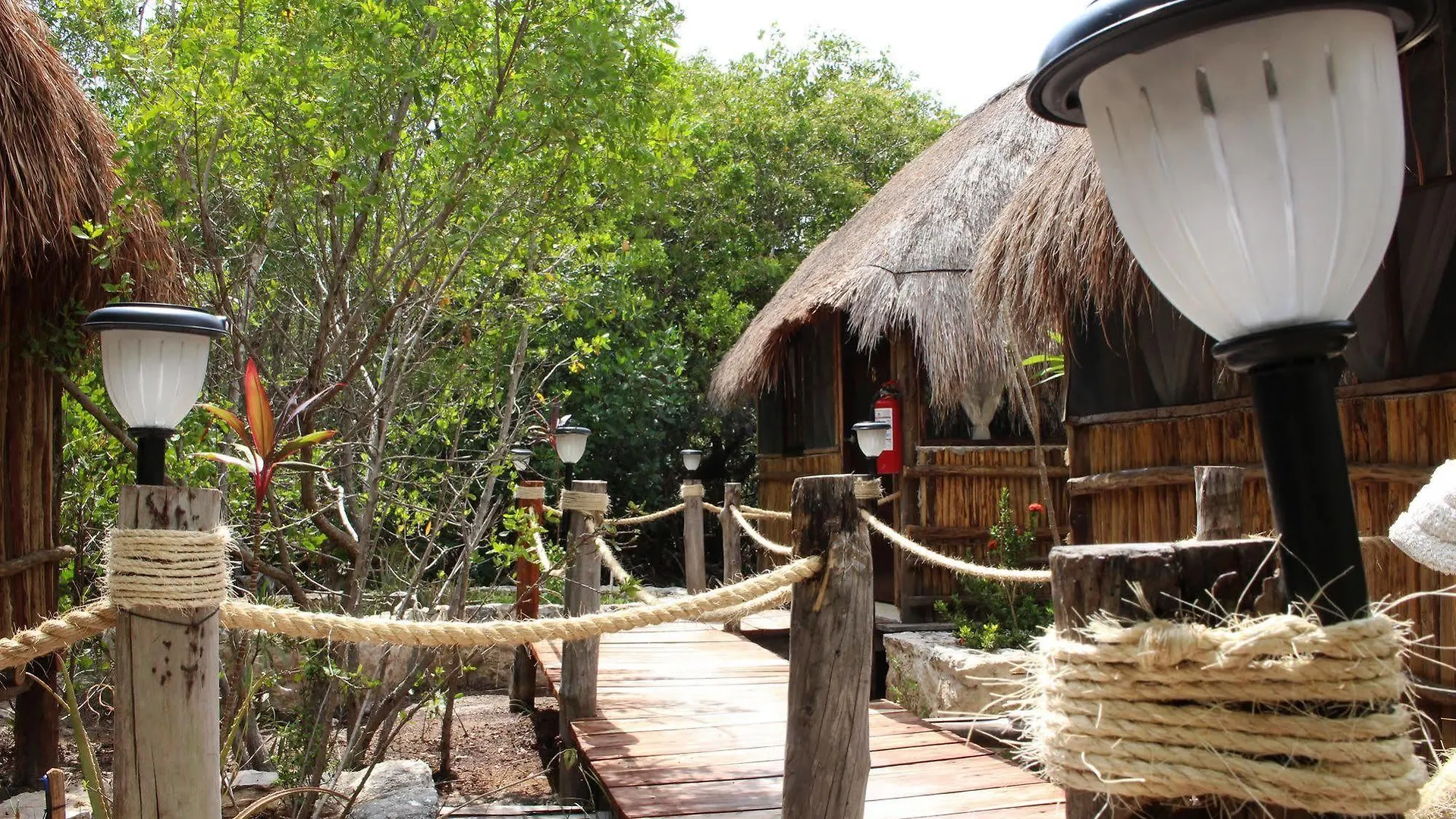 Hotel Maya Cabanas Y Cenote Tulum México