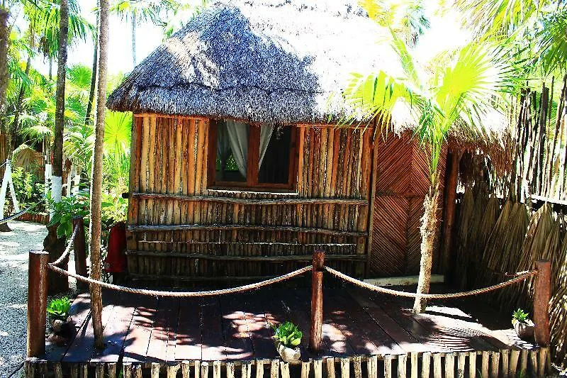 **  Hotel Maya Cabanas Y Cenote Tulum México